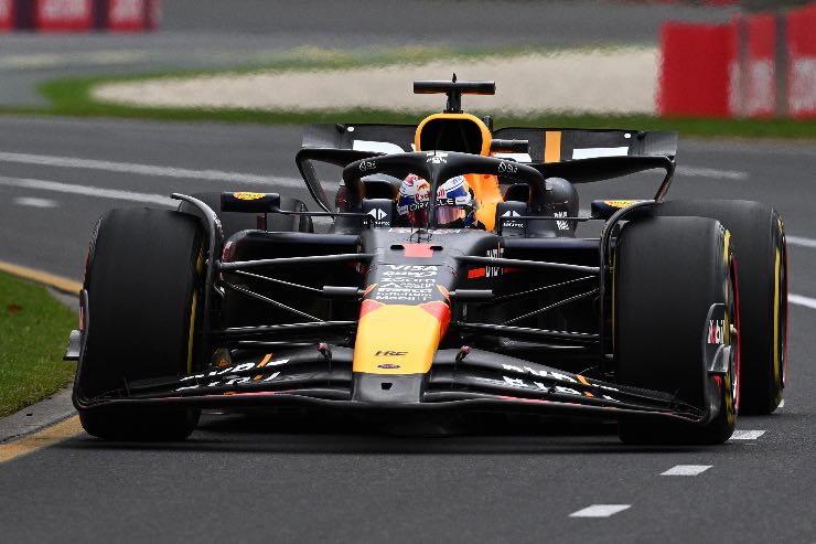 Verstappen via dalla Red Bull?